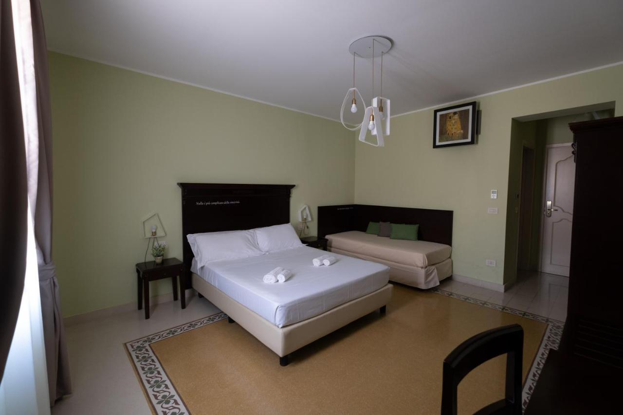 Hotel Borgo Di Ciaula Santa Flavia Eksteriør billede
