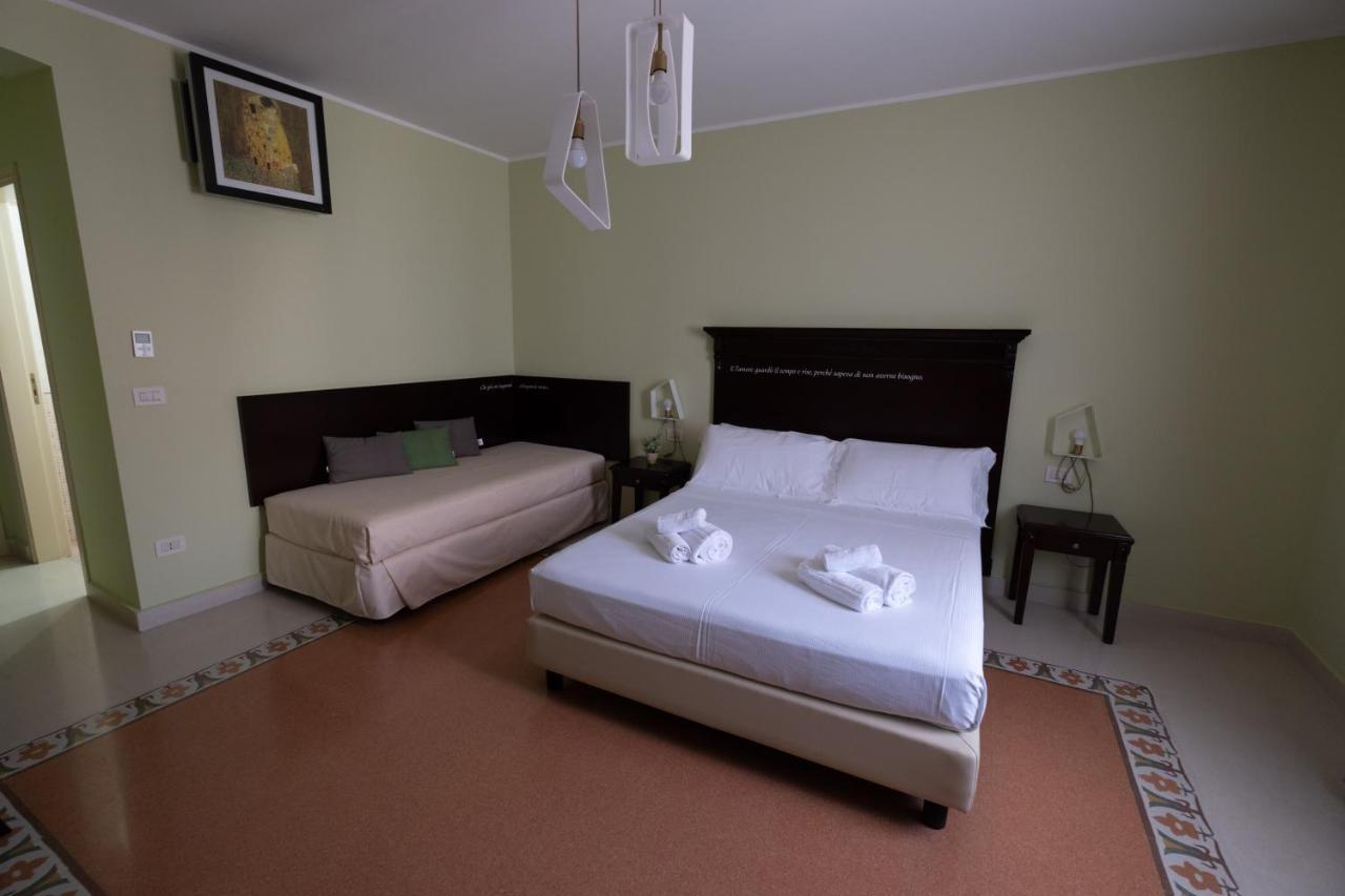 Hotel Borgo Di Ciaula Santa Flavia Eksteriør billede