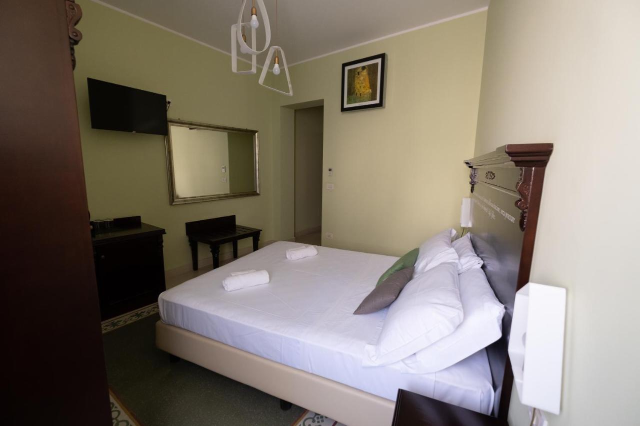 Hotel Borgo Di Ciaula Santa Flavia Eksteriør billede
