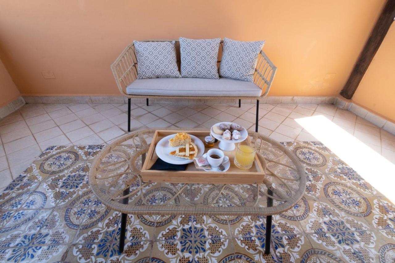 Hotel Borgo Di Ciaula Santa Flavia Eksteriør billede