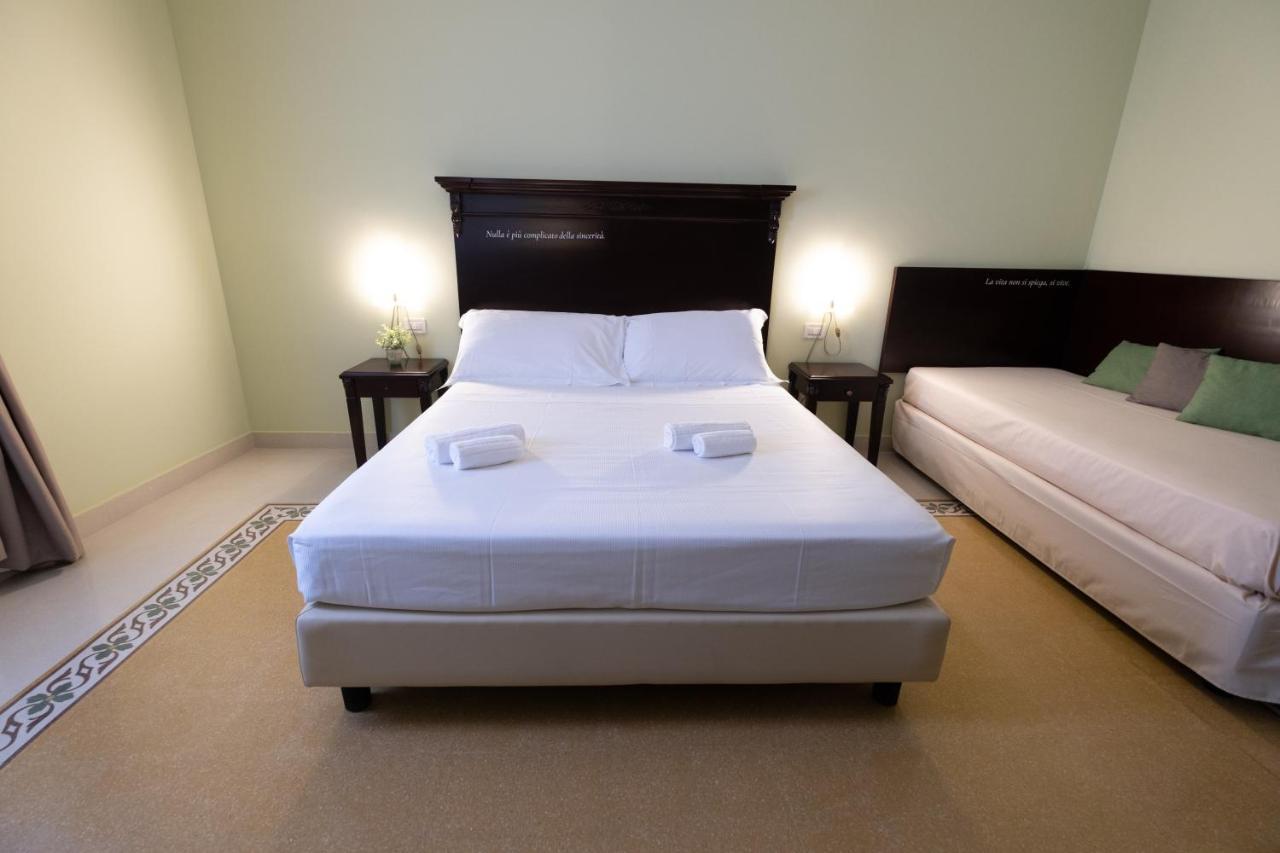 Hotel Borgo Di Ciaula Santa Flavia Eksteriør billede
